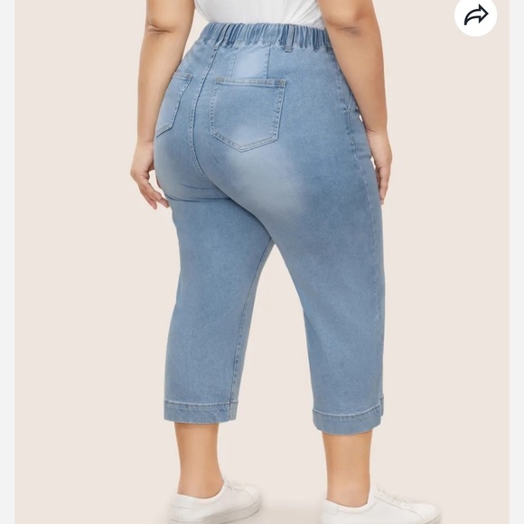 BloomChic Plus Size XL Light Blue Cropped Jeans with Drawstring us16 - Picture 2 of 5